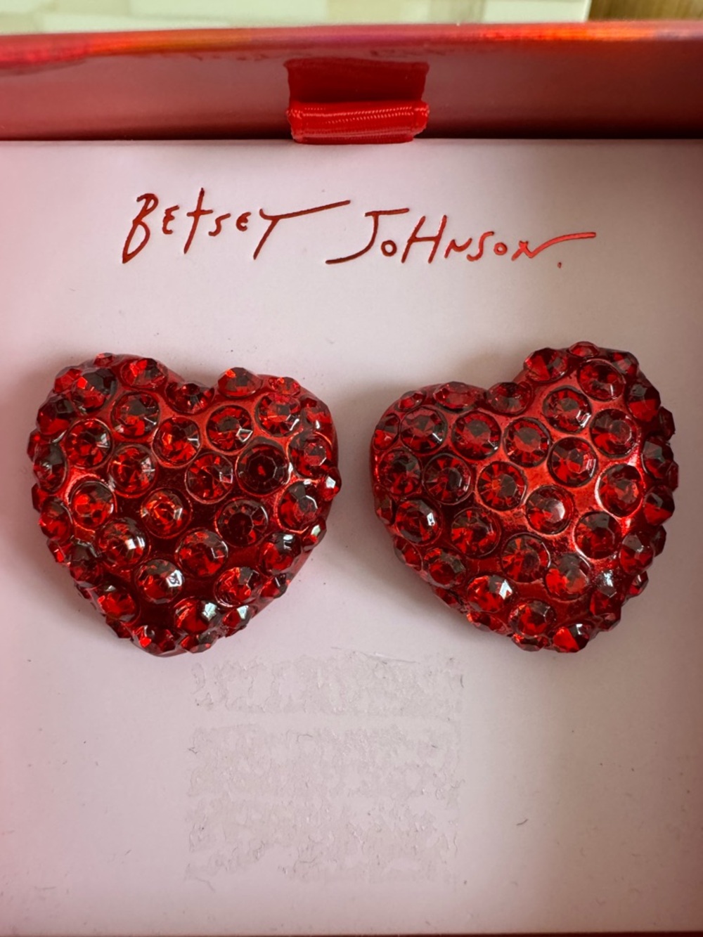Betsey Johnson Call Me Acrylic Rhinestone Heart Earrings NWT - Picture 3 of 8